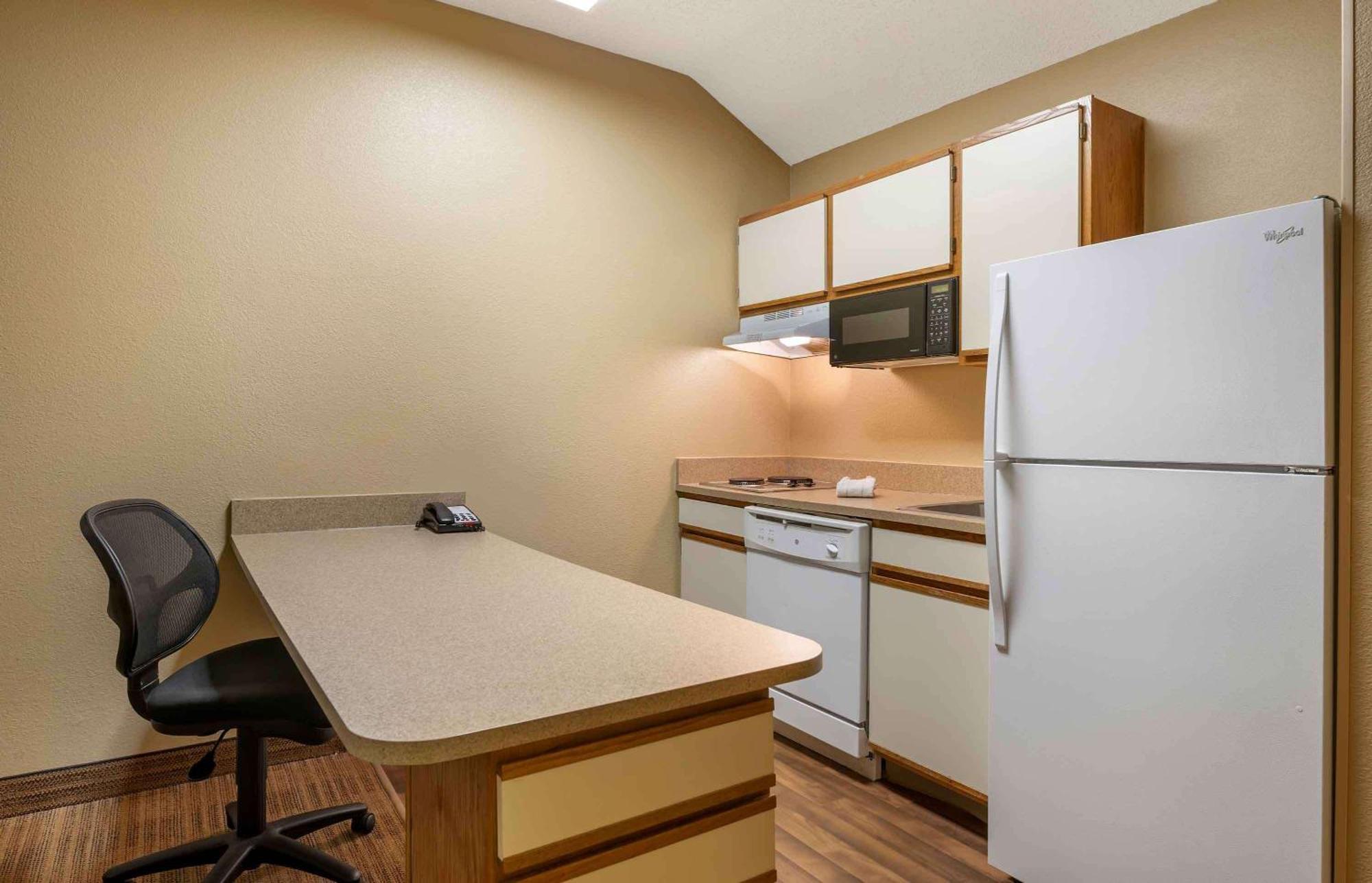 Extended America - - West 86th St 2*