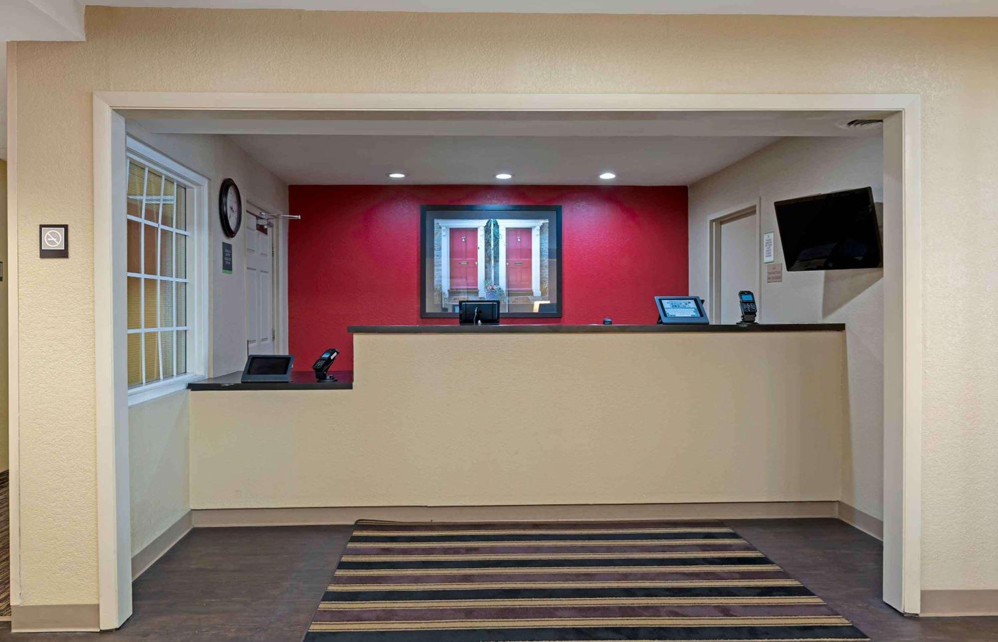 Extended America - - West 86th St Indianapolis